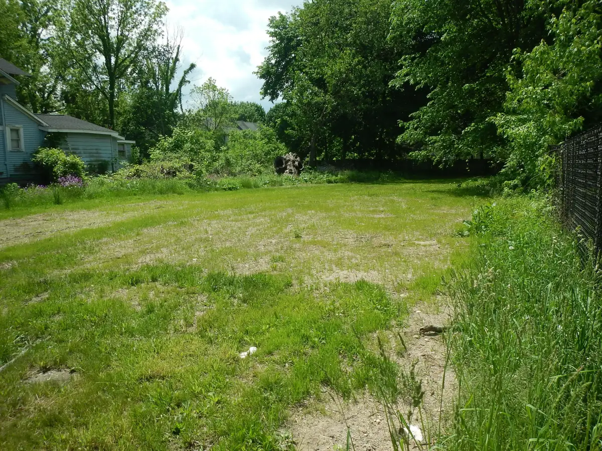 1423 N Edwards Street, Kalamazoo, MI 49007 - #1