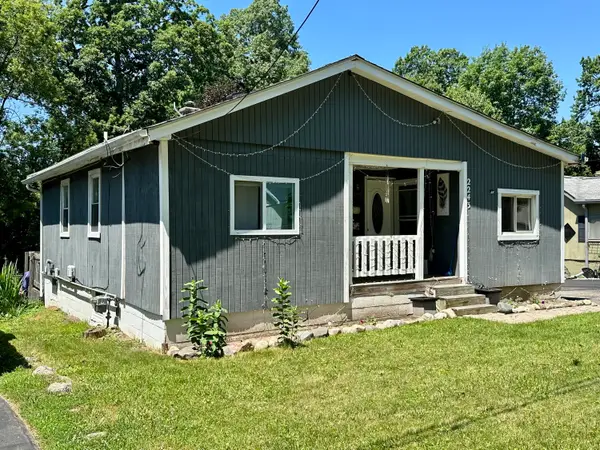 2243 Hartford Street, Waterford, MI 48327