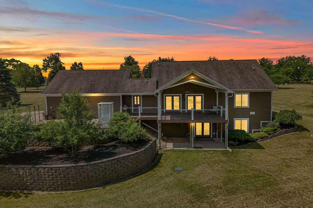 2554 W Mosherville Road, Jonesville, MI 49250 - #1
