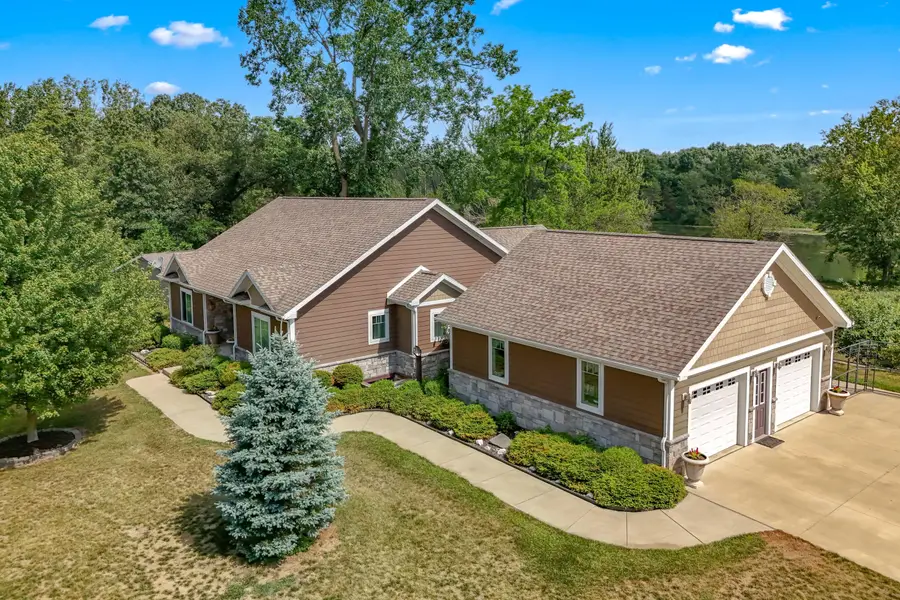 2554 W Mosherville Road, Jonesville, MI 49250 - #2