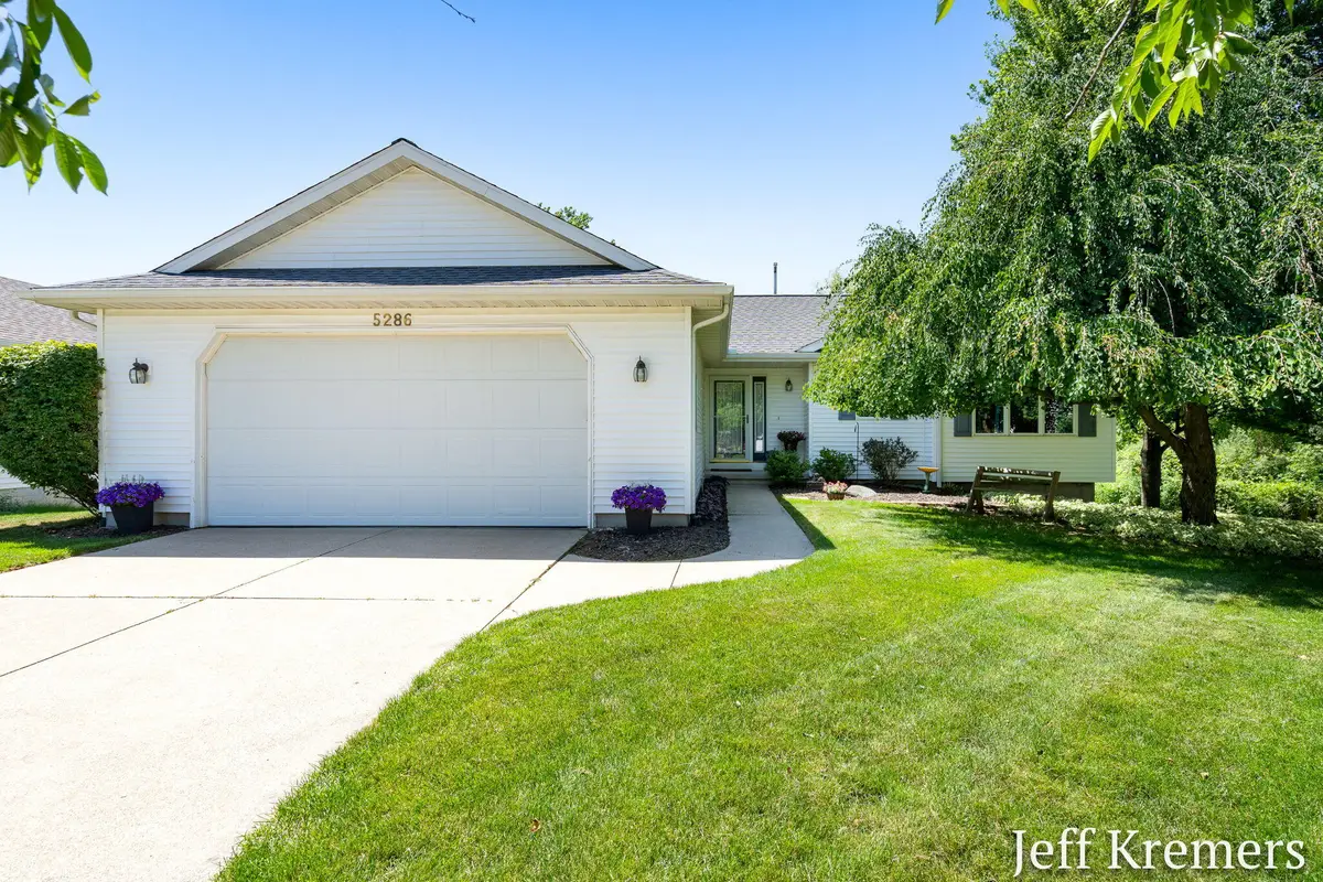 5286 Debbie Court Sw, Grandville, MI 49418 - #1