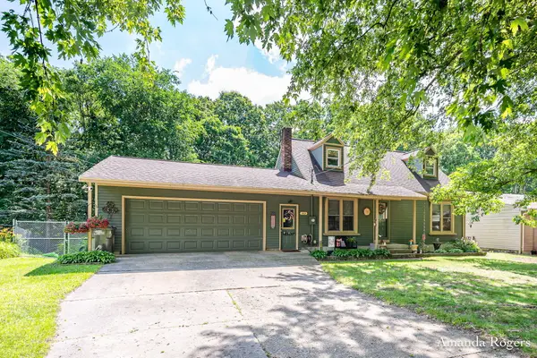 1464 Baywicke Drive Se, Lowell, MI 49331