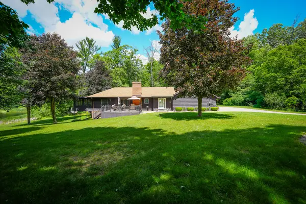 9411 Maple Hill Road, Howard City, MI 49329