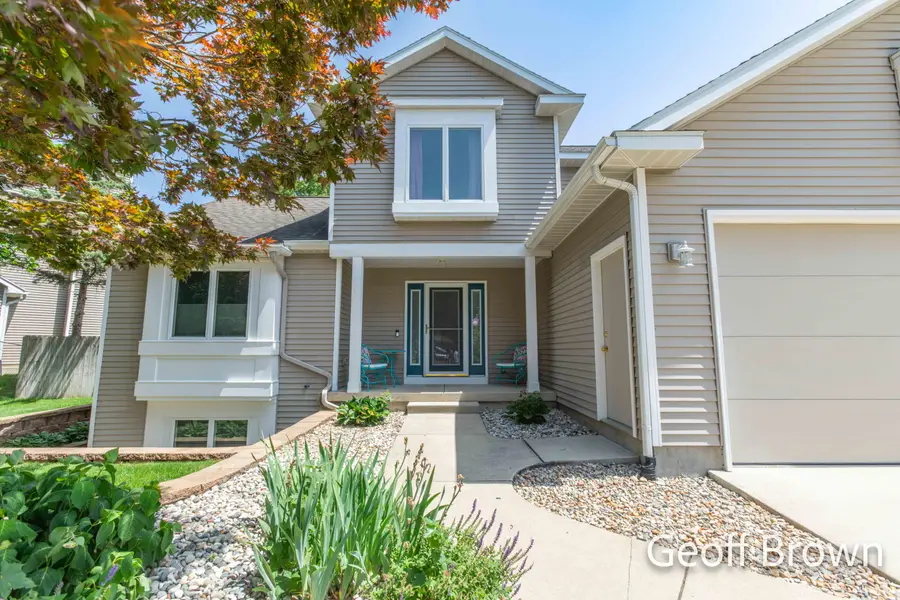 1019 Woodspointe Drive Sw, Byron Center, MI 49315 - #2