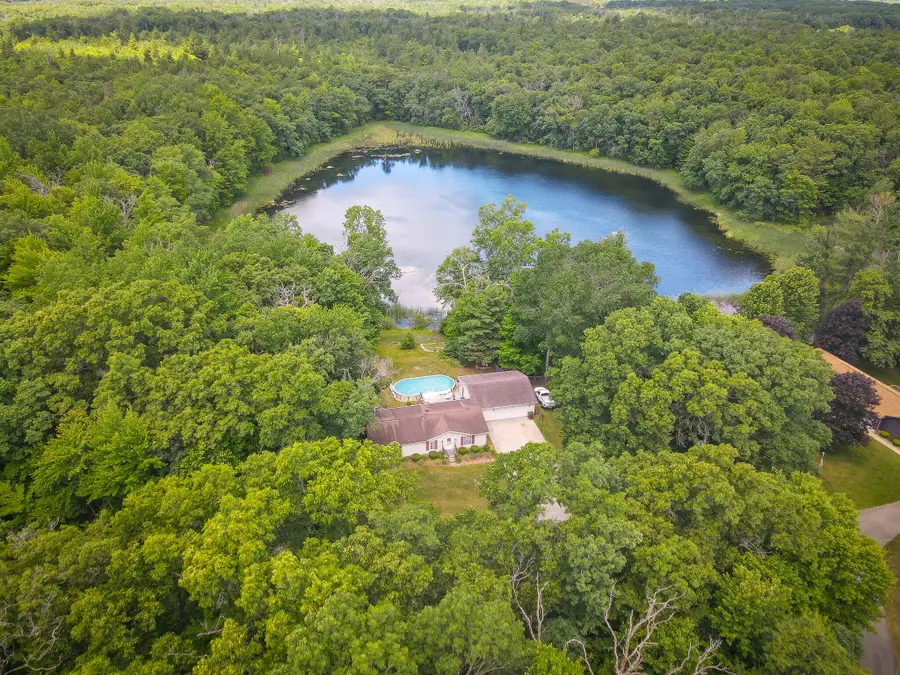9339 Maple Hill Road, Howard City, MI 49329 - #2
