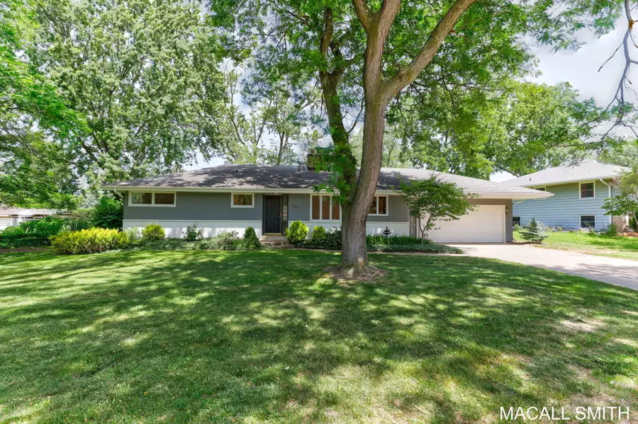 339 Wildwood Drive, Holland, MI 49423 - #2