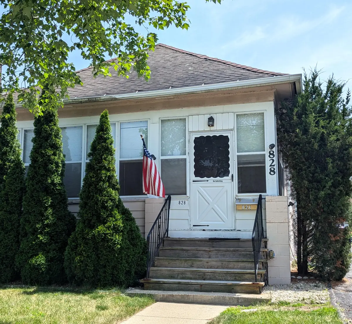 828 Lewis Avenue, Saint Joseph, MI 49085 - #1