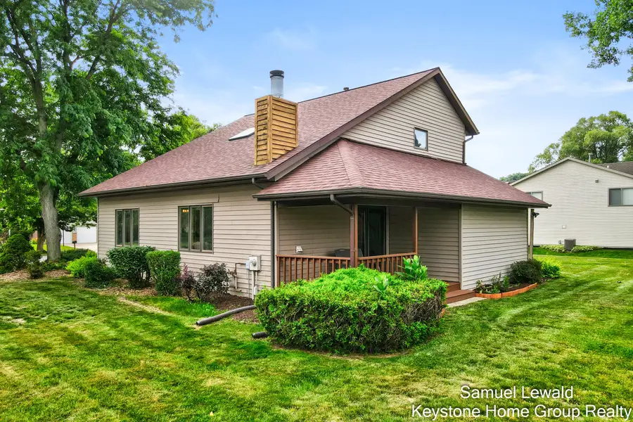 4551 Springmont Drive Se, Grand Rapids, MI 49512 - #3