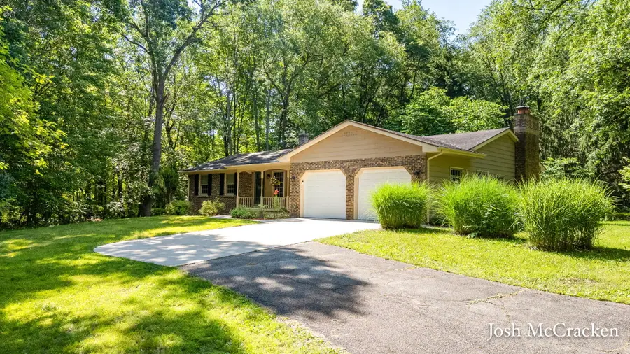 2894 Gulliford Drive Se, Lowell, MI 49331 - #2