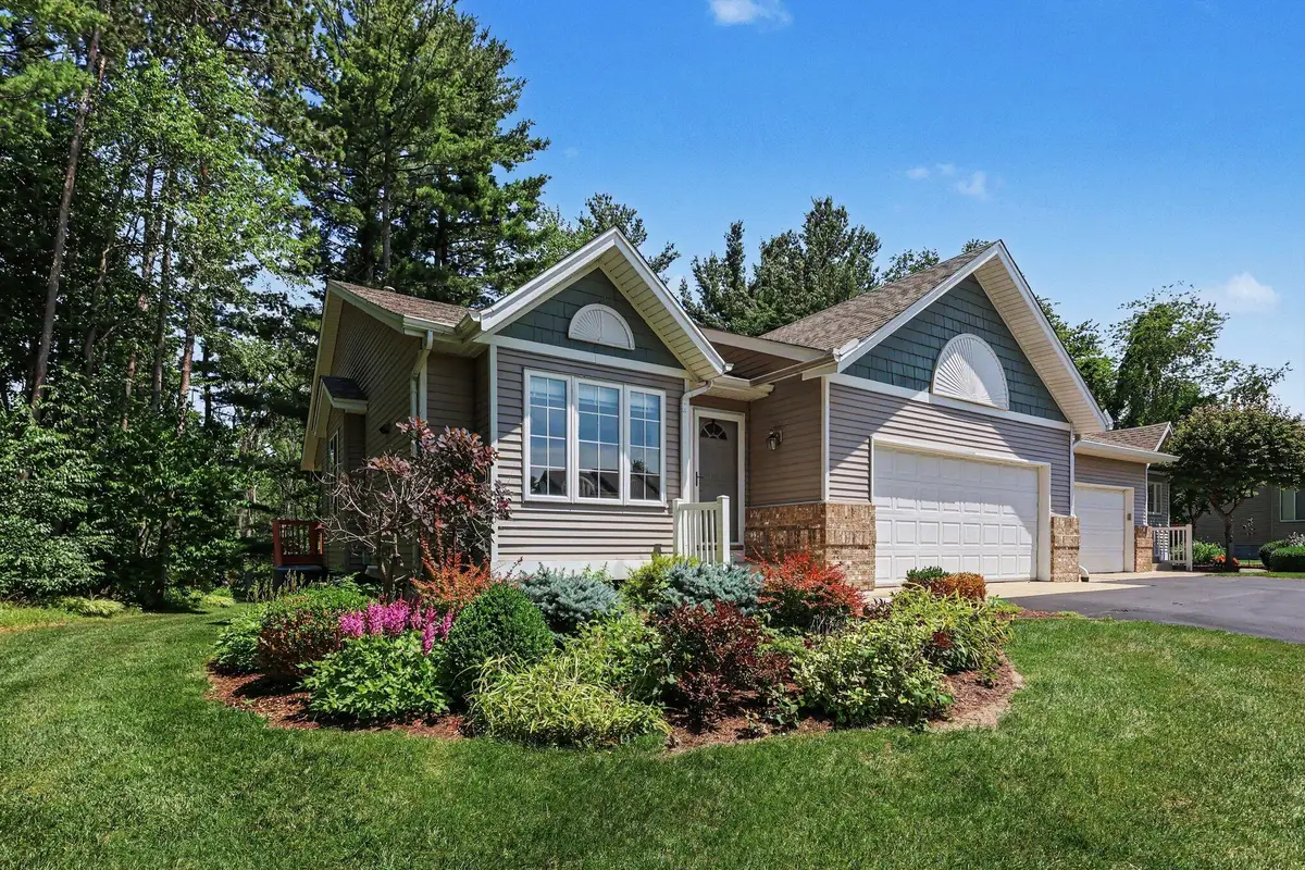 726 Glenvale Drive, Coopersville, MI 49404 - #1