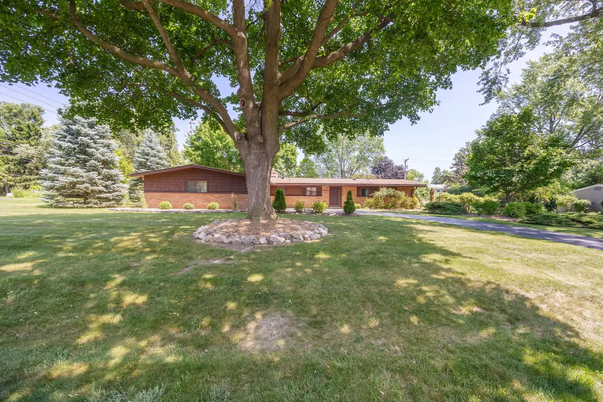 1521 Ledbury Drive, Bloomfield Township, MI 48304 - #1