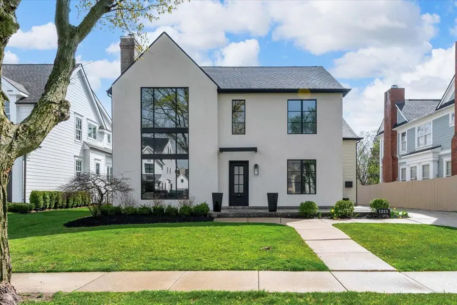 1323 Washington Boulevard, Birmingham, MI 48009 - #2