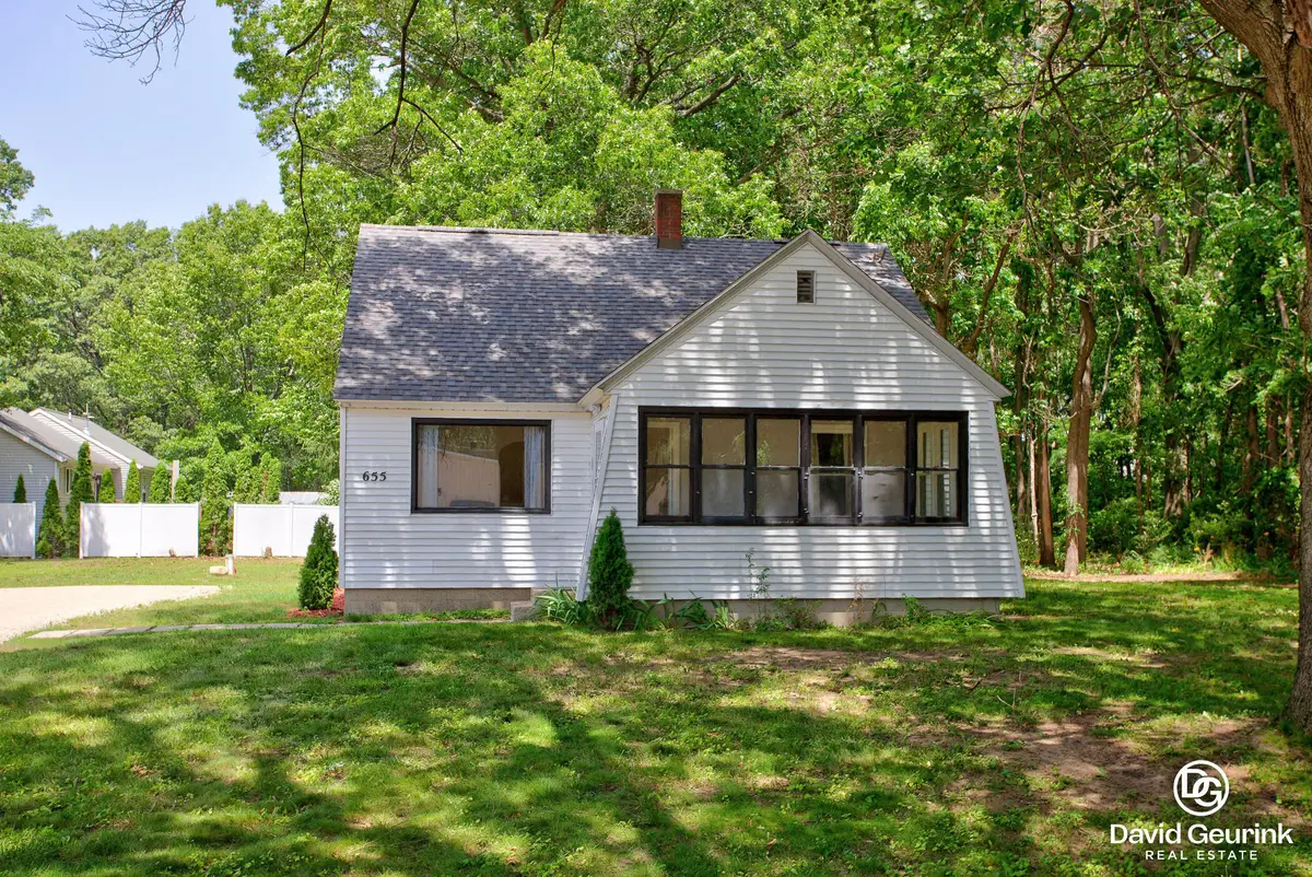 17 N Division Avenue, Holland, MI 49424 - #1