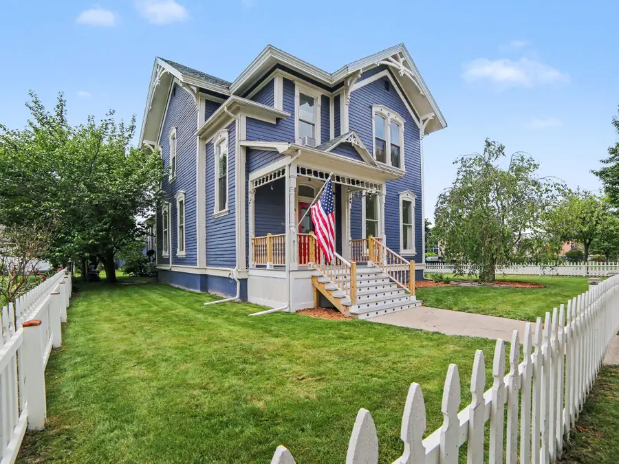 302 E Court Street, Ludington, MI 49431 - #3