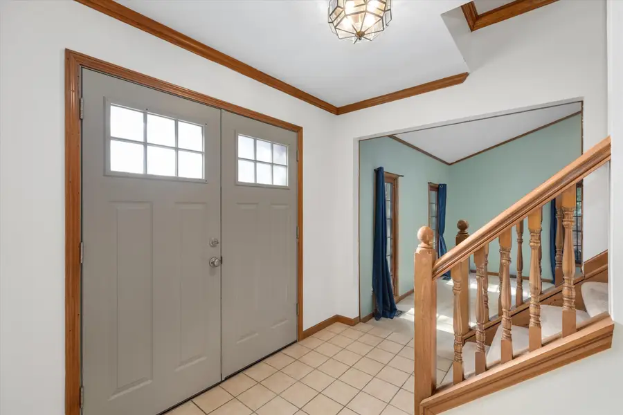 37731 W Meadowhill Drive, Northville, MI 48167 - #3