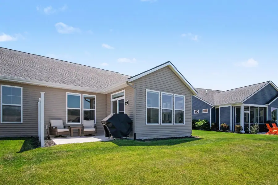 2929 Isle Grand Drive Ne #11, Belmont, MI 49306 - #3