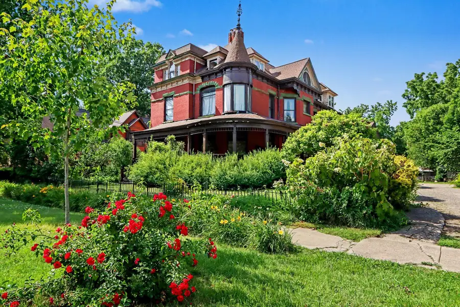 916 W Kalamazoo Avenue, Kalamazoo, MI 49007 - #3