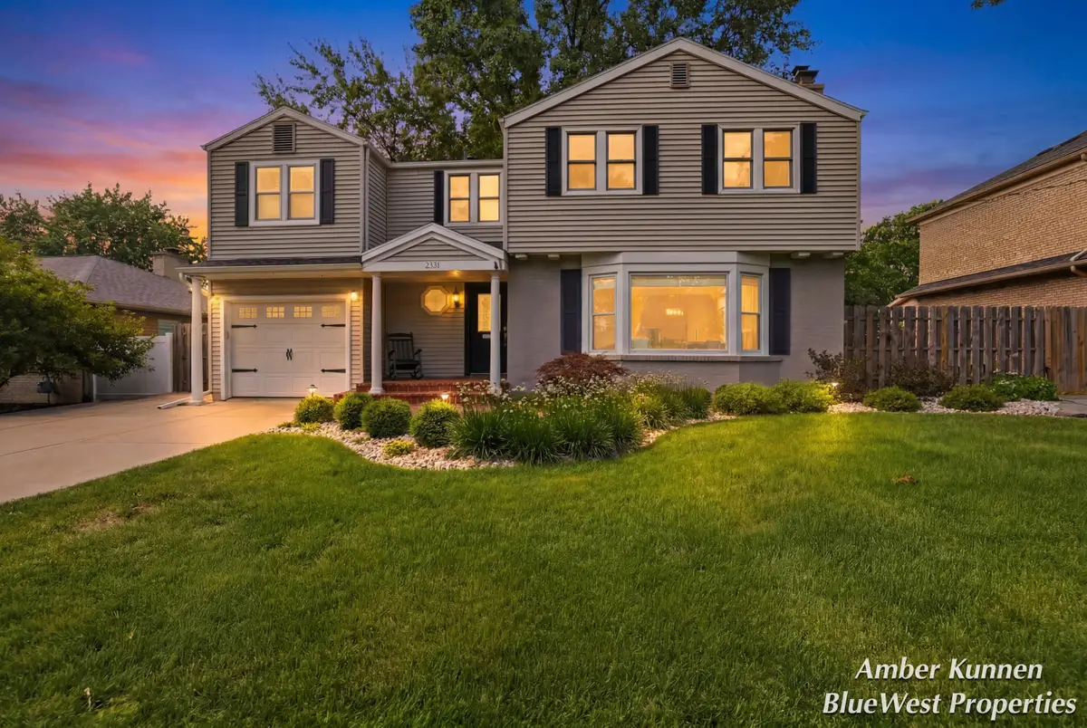 2331 Wilshire Drive Se, East Grand Rapids, MI 49506 - #1