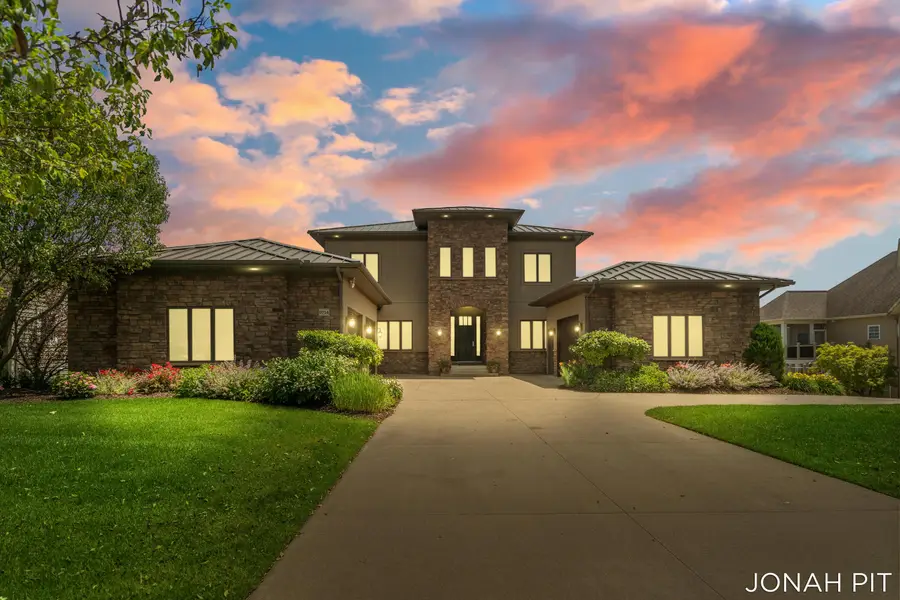 5714 Nelson Drive, Hudsonville, MI 49426 - #2