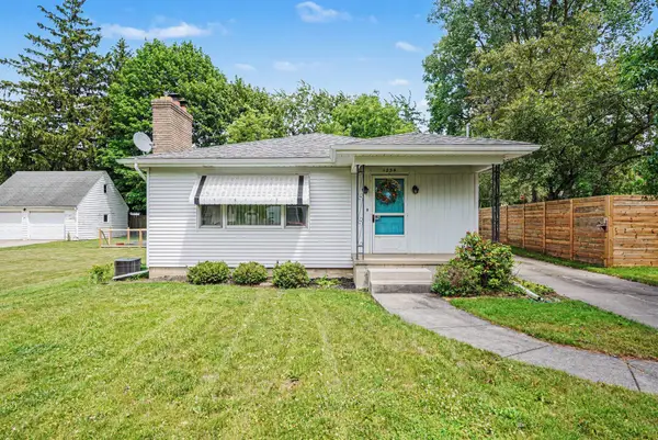 1234 Fay Avenue Nw, Grand Rapids, MI 49504