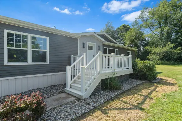 59009 Penn Road, Cassopolis, MI 49031