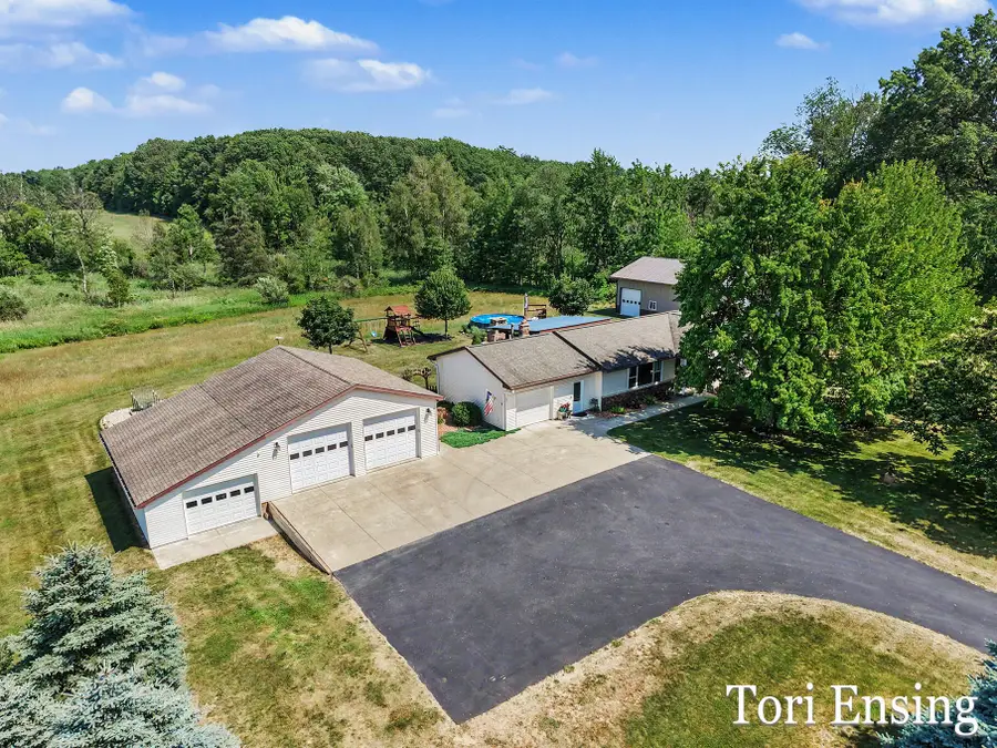 481 S Nevins Road, Stanton, MI 48888 - #3