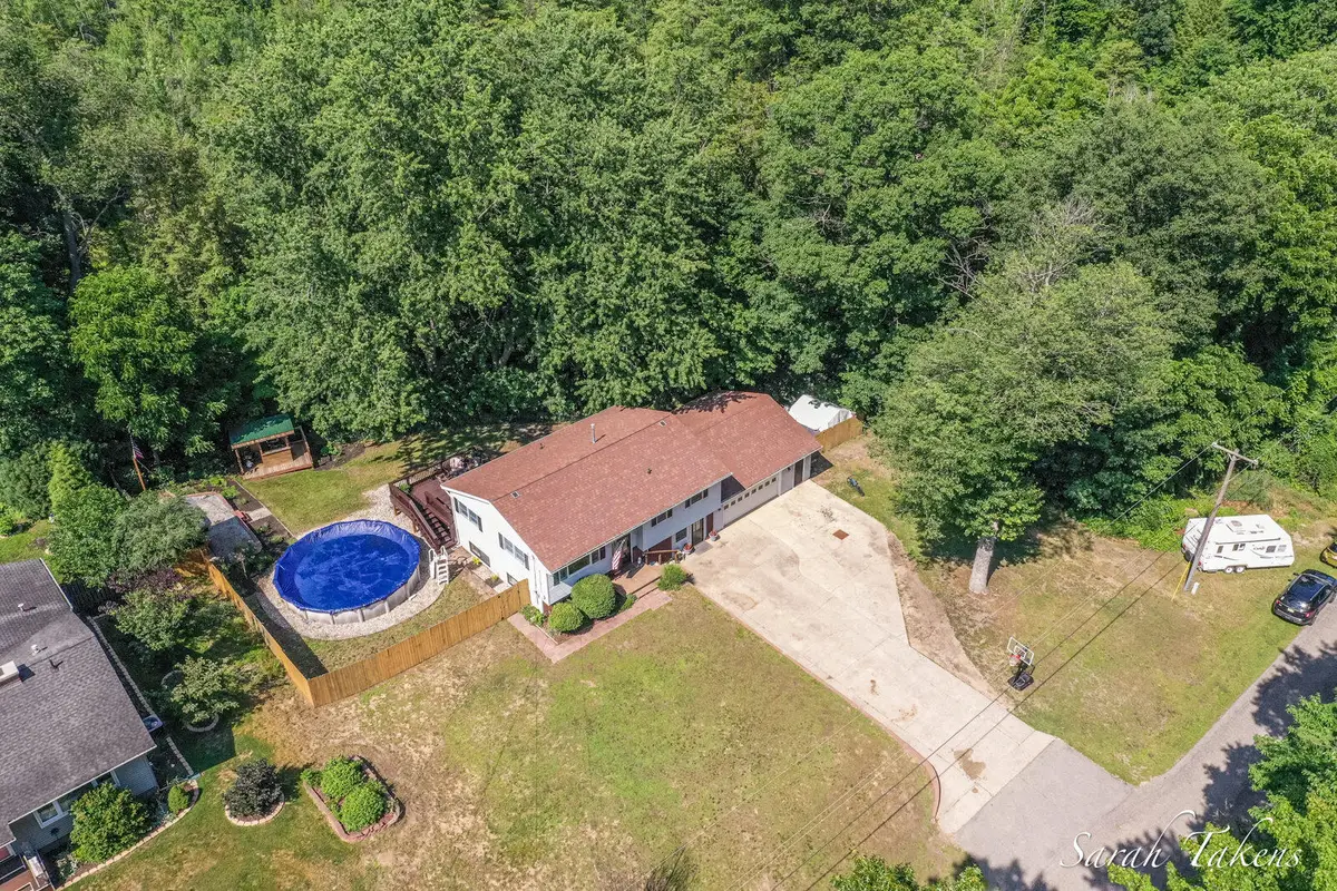 3860 E Pontaluna Road, Fruitport, MI 49415 - #1