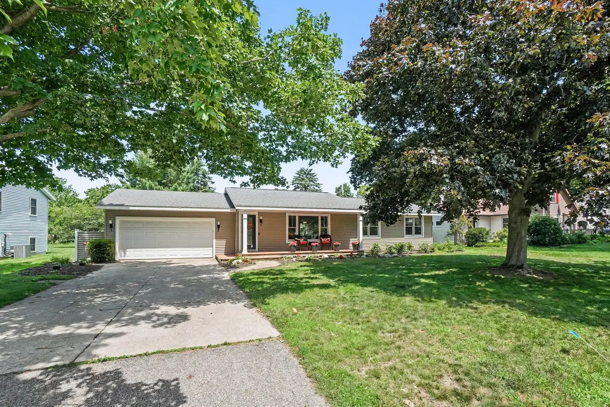 2205 Whispering Dunes Drive, Holland, MI 49424 - #1