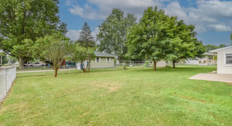 11 E Liberty Street, Quincy, MI 49082 - #3