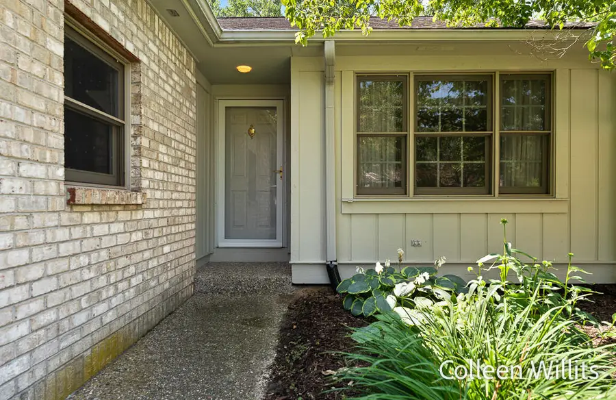31 Skyline Circle Nw, Grand Rapids, MI 49504 - #2