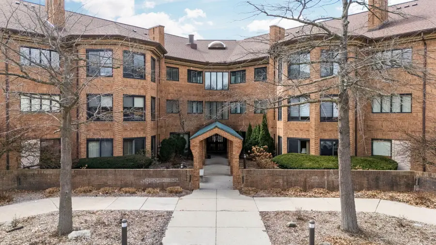 2115 Nature Cove Court #210, Ann Arbor, MI 48104 - #2