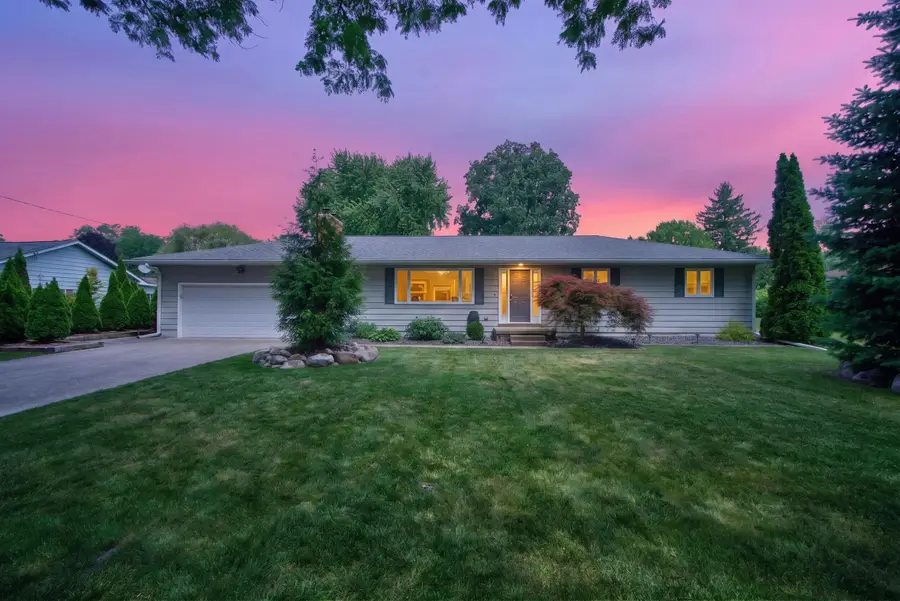 815 Kennedy Street, Jackson, MI 49202 - #2
