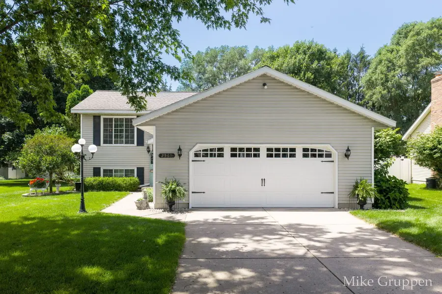 2565 Spring Court, Zeeland, MI 49464 - #2