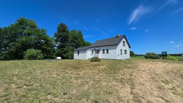 9322 N 80th Avenue, Pentwater, MI 49449