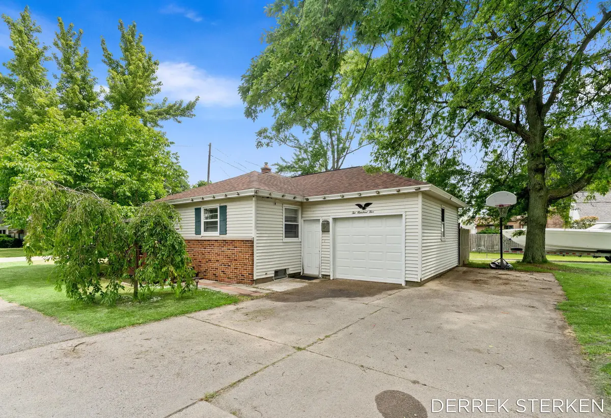 205 N Franklin Street, Zeeland, MI 49464 - #1