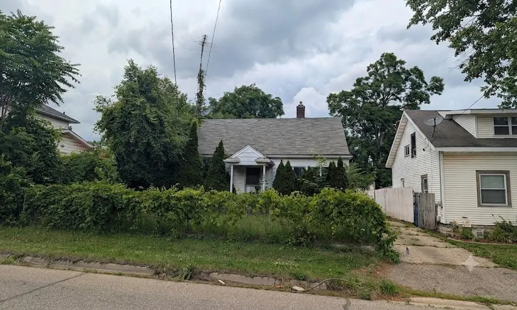 2506 Page Avenue, Jackson, MI 49203 - #1