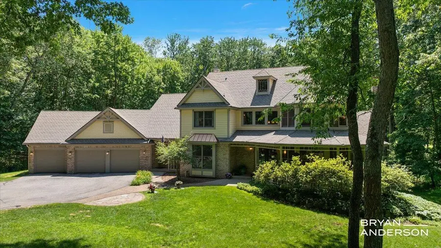 3324 Whitburn Court Se, Ada, MI 49301 - #2