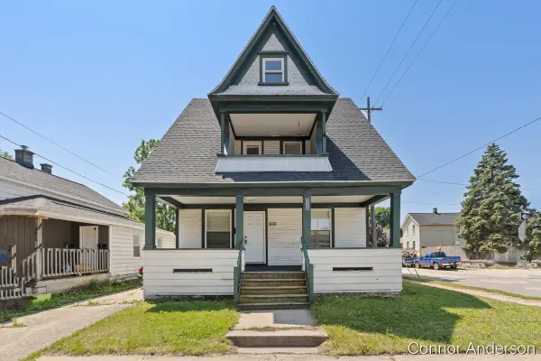 930 1st Street Nw, Grand Rapids, MI 49504