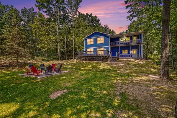 3768 Pine Tree Drive, Weidman, MI 48893