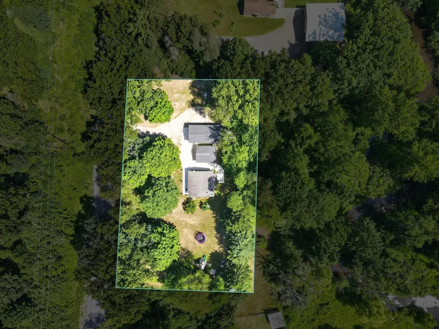 401 S Whitmore Road, Hastings, MI 49058 - #3