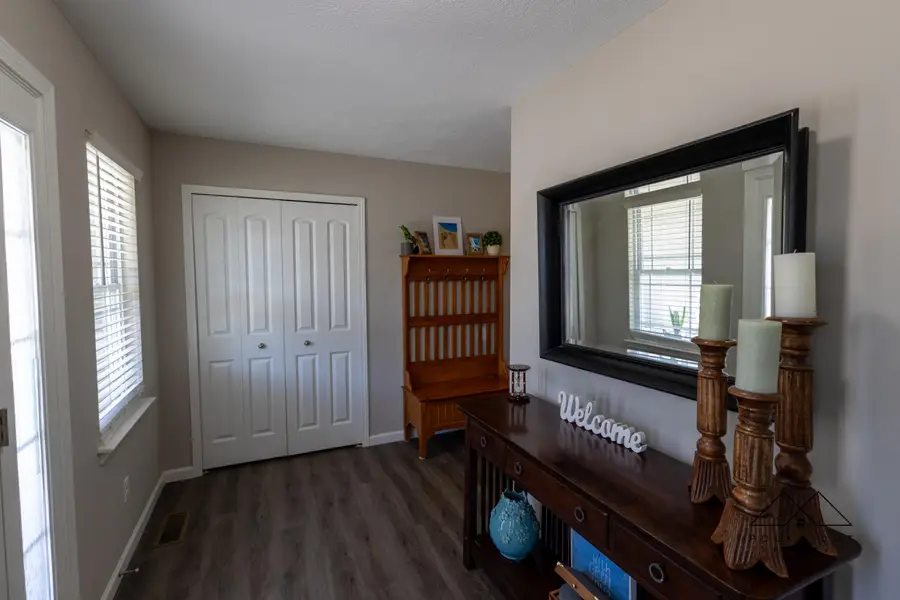 415 Edgewood Pass, Fenton, MI 48430 - #3