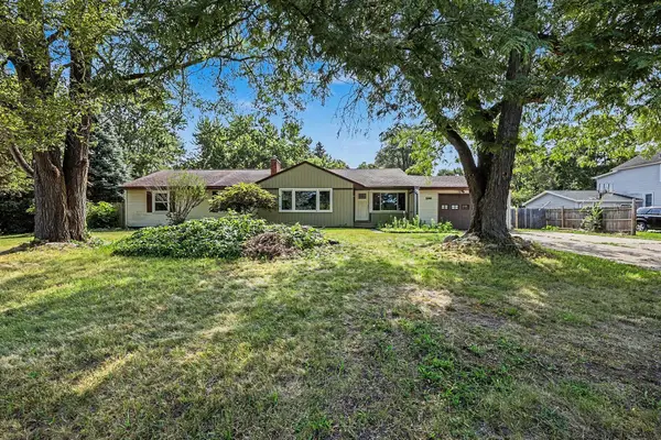 3346 Dean Lake Avenue Ne, Grand Rapids, MI 49525