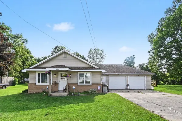 459 Evans Street, Jonesville, MI 49250