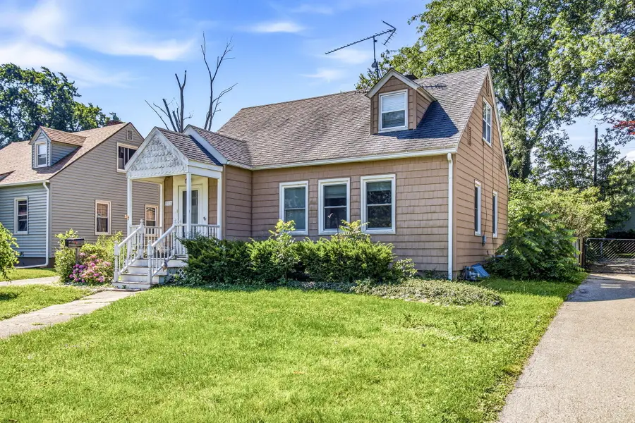 912 Kingsley Avenue, Saint Joseph, MI 49085 - #3
