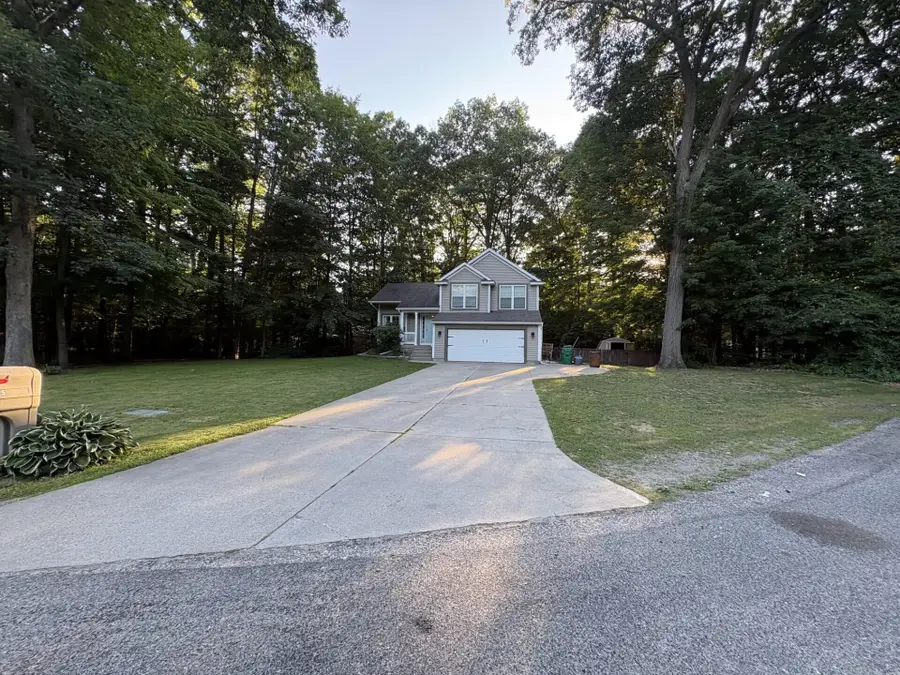6825 Anita Court, Fruitport, MI 49415 - #2