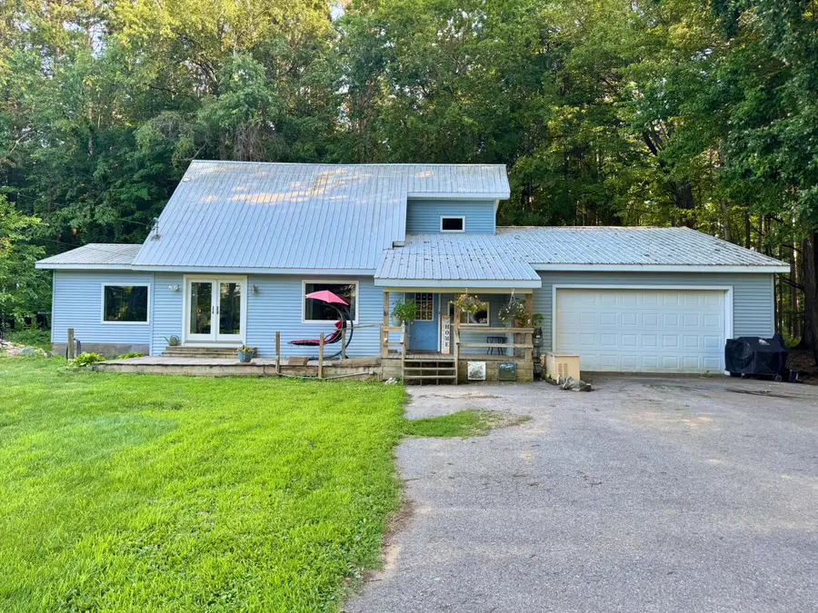 9462 E Colby Road, Crystal, MI 48818 - #2
