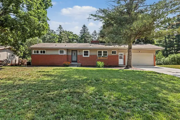 2639 Rockhill Drive Ne, Grand Rapids, MI 49525