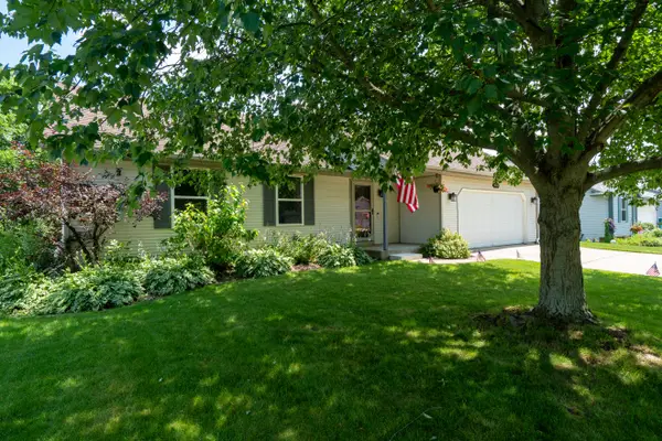4944 Black Oak Lane, Kalamazoo, MI 49004