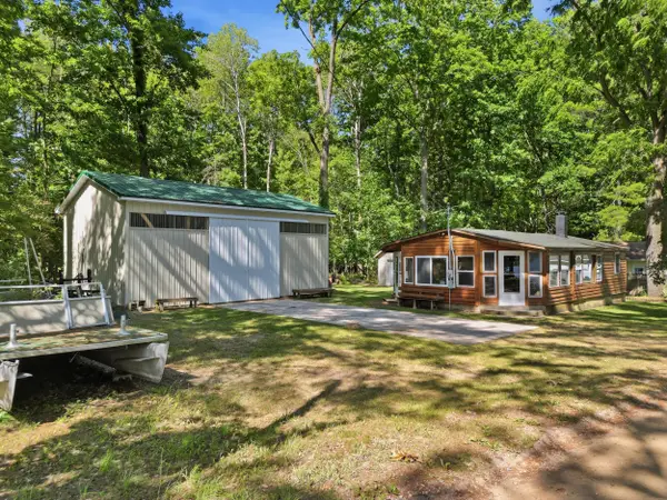 312 Woodland, Six Lakes, MI 48886