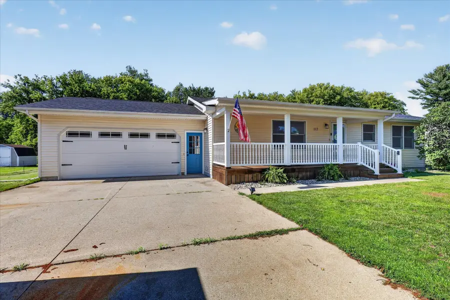 117 Charlotte Street, Edmore, MI 48829 - #3